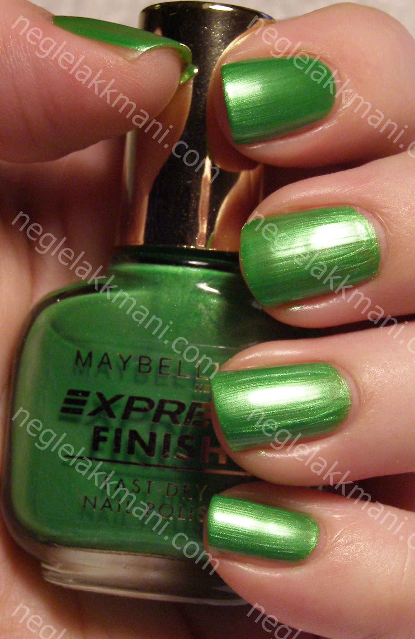 Maybelline Electric Apple
